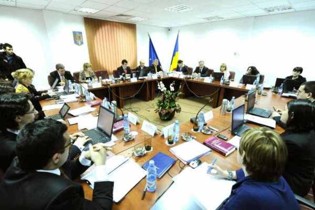 Judecătorilor mei (RO, urgent)